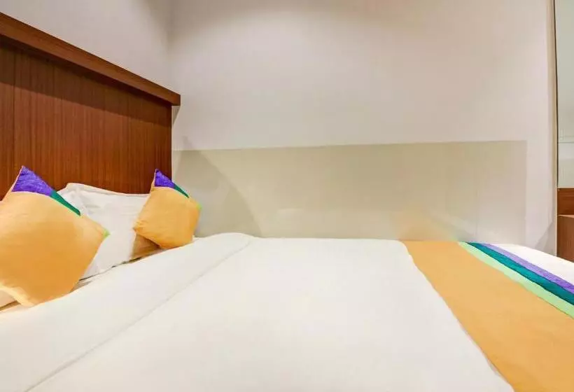 ホテル Aarush Inn