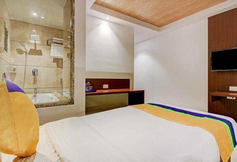 ホテル Aarush Inn