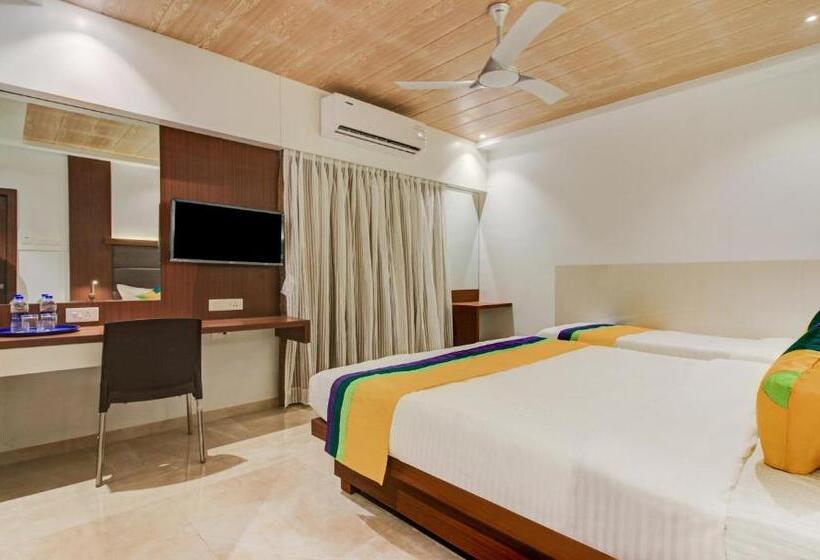 ホテル Aarush Inn