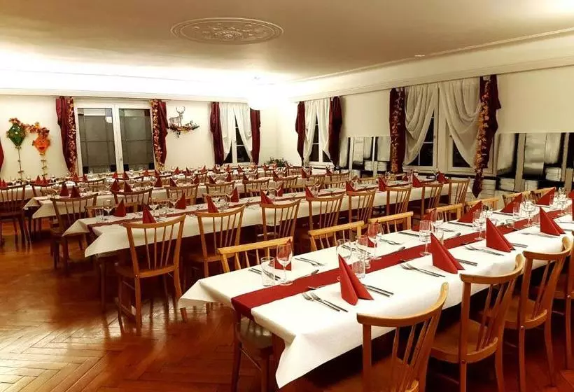 ホテル Gasthaus Rossli