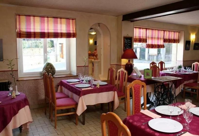 Hotelli Hôtel   Restaurant Des Voyageurs