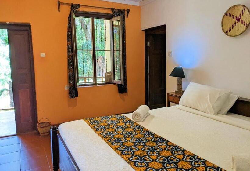 בית מלון כפרי Lawns