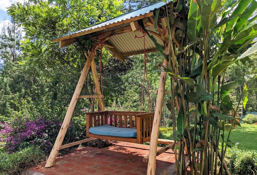 בית מלון כפרי Lawns