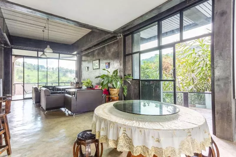 Hotelli Oyo 1012 Vintage Home