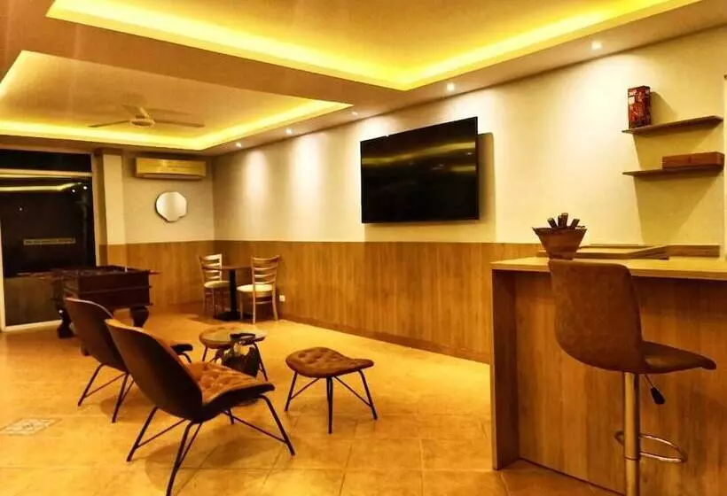 Hotelli Palmar Del Sol