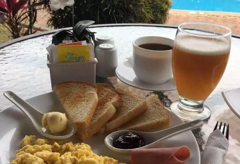 Hotelli Palmar Del Sol