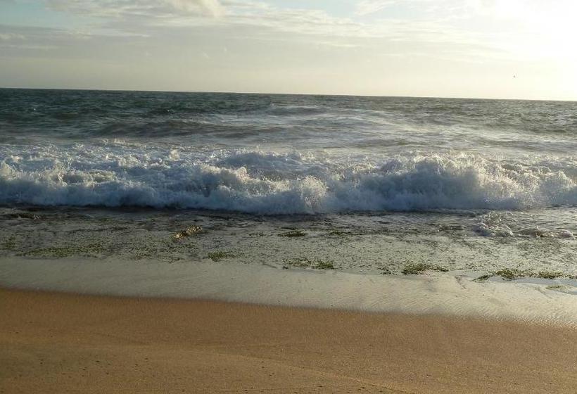 בית מלון כפרי Rainbow Lagoon Villa