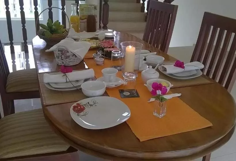 هتل Rainbow Lagoon Villa