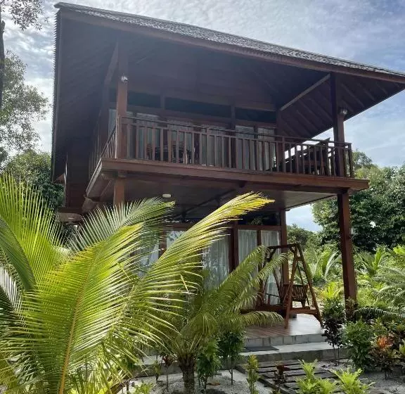 Leebong Island Resort