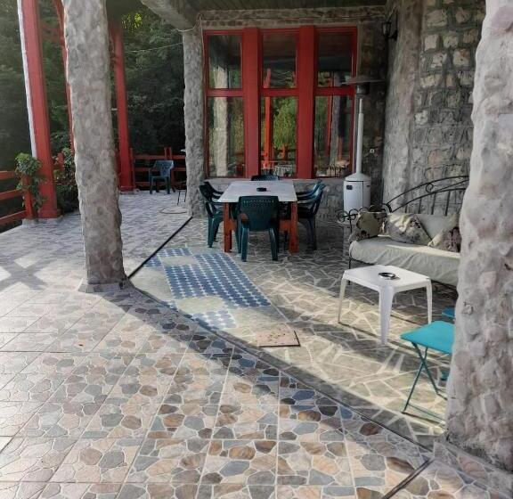 پانسیون Barlogul Ursilor Lepsa