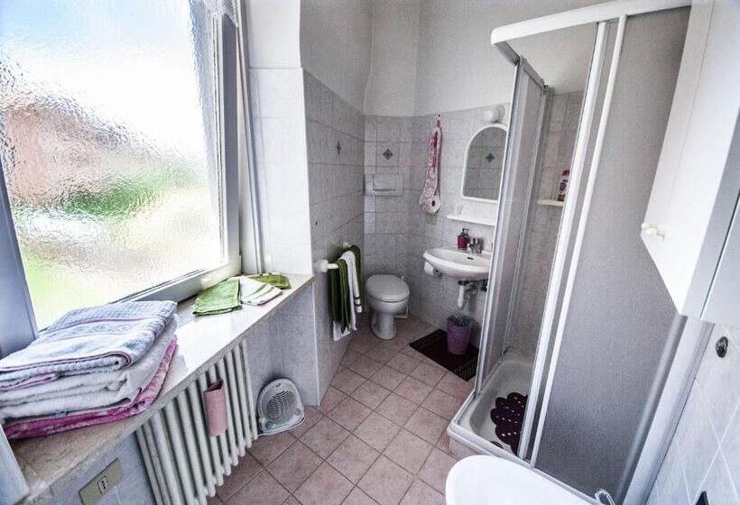 פנסיון Casa Alice