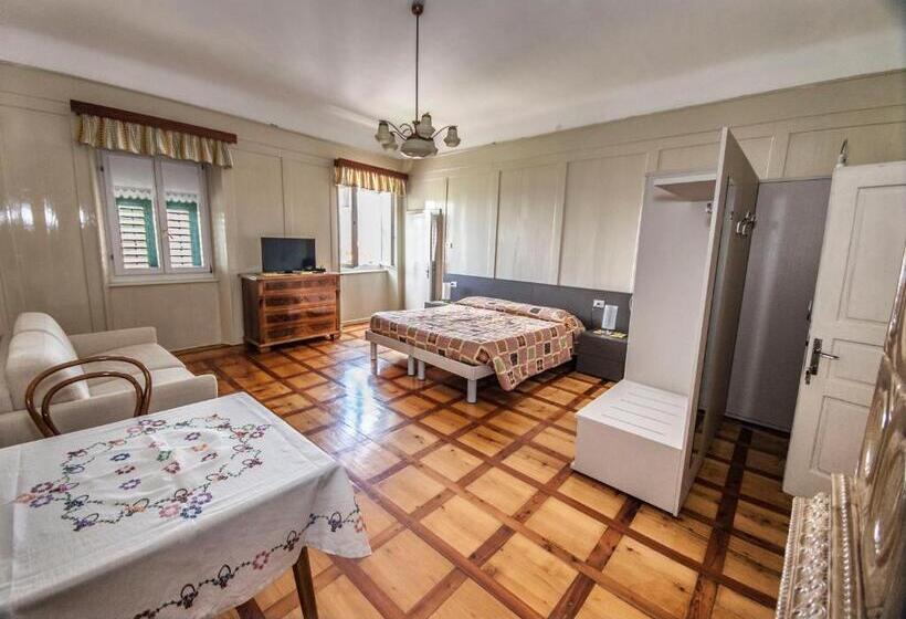 פנסיון Casa Alice