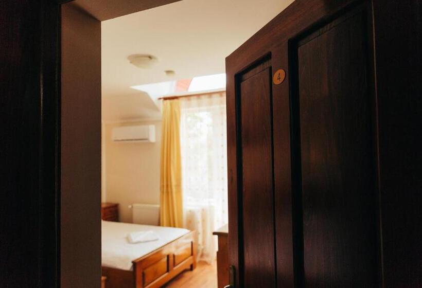 بنسيون Vila Carmen Camere De închiriat 3 Stele