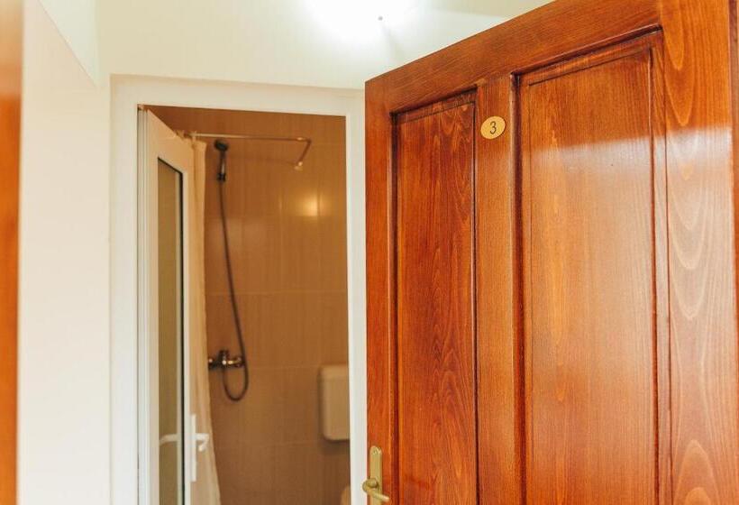 بنسيون Vila Carmen Camere De închiriat 3 Stele