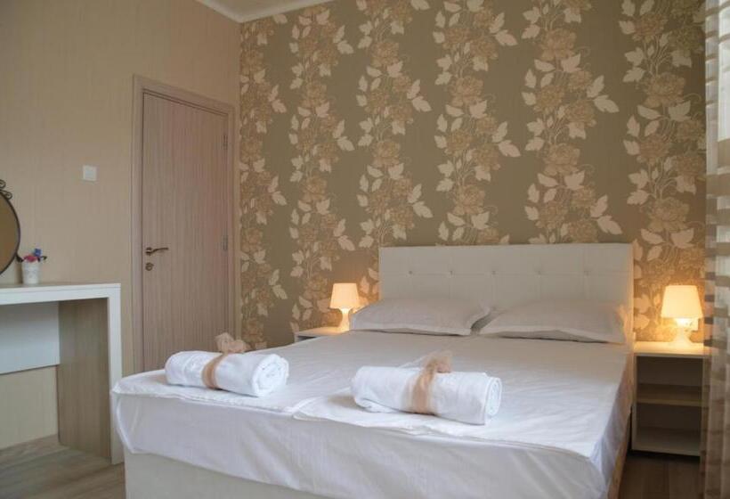 ペンション Villa Rusto