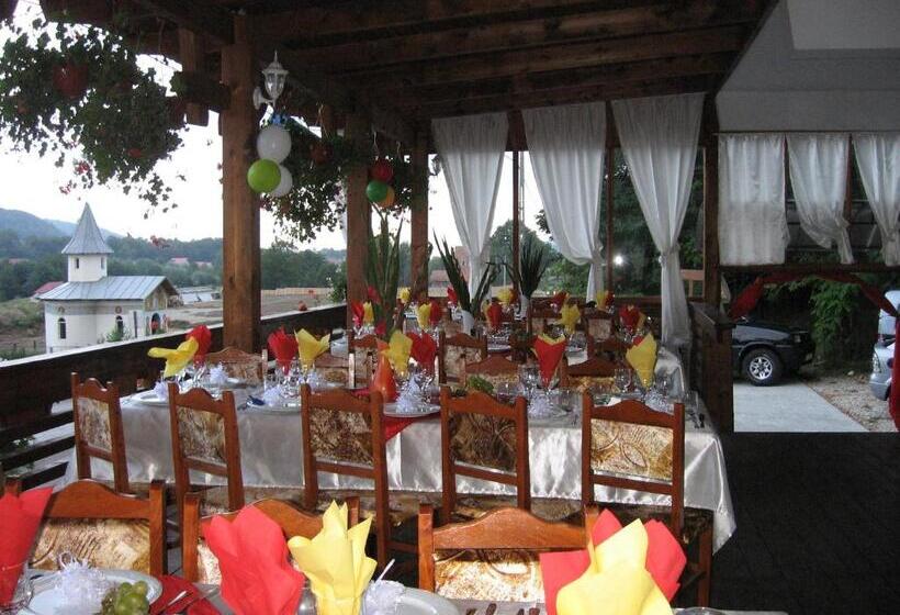 Pensiunea Pomi  Oesti