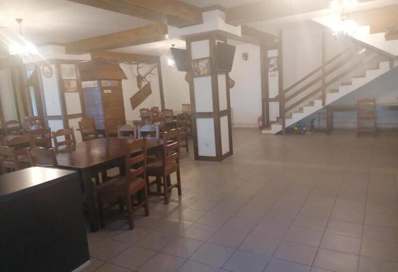 Pensiunea Pomi  Oesti