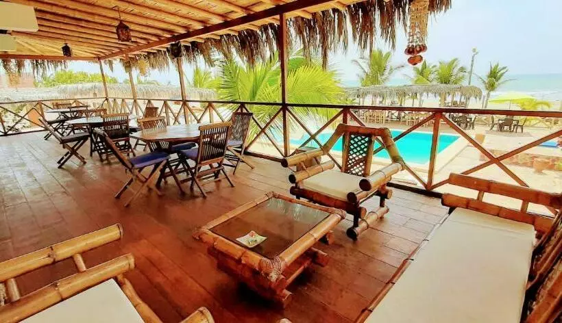 リゾートホテル Palo Santo Beach Club