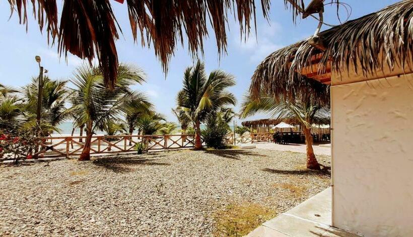 リゾートホテル Palo Santo Beach Club