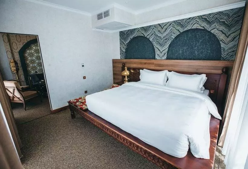 هتل Jannat Resort Osh