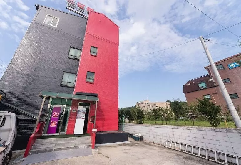 Pocheon Shilla Motel