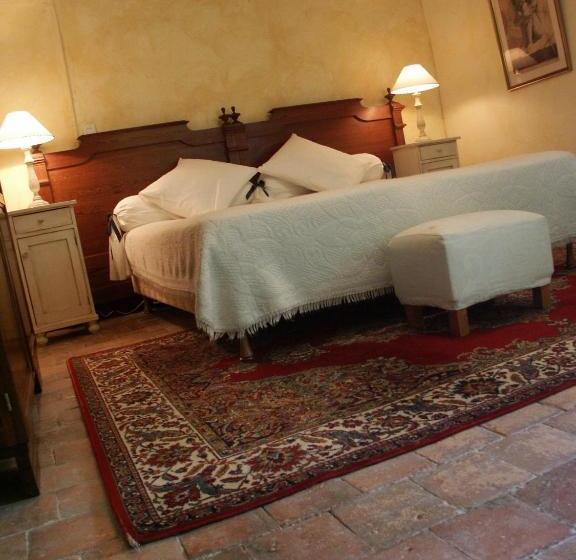 مبيت وإفطار Chateau De Vareilles