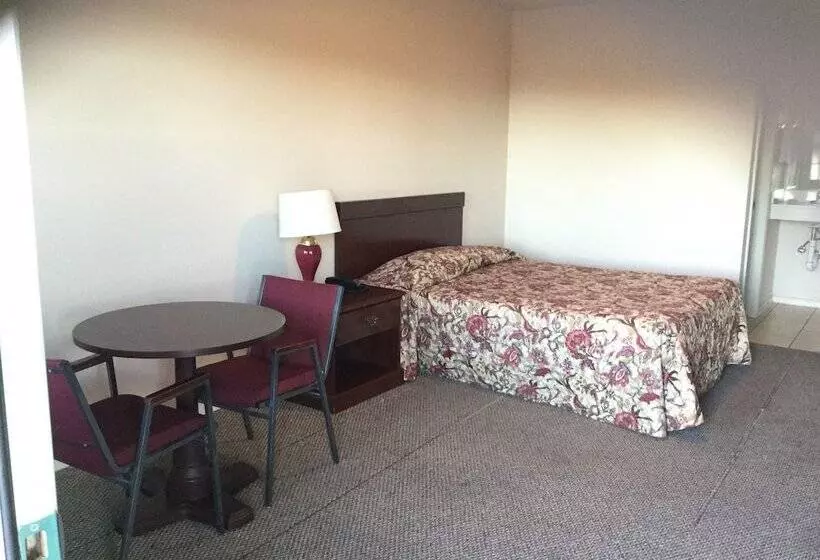 Hotelli Americana Inn