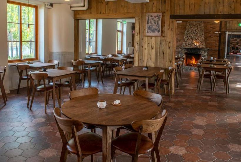 Hotelli Arctic River Lodge