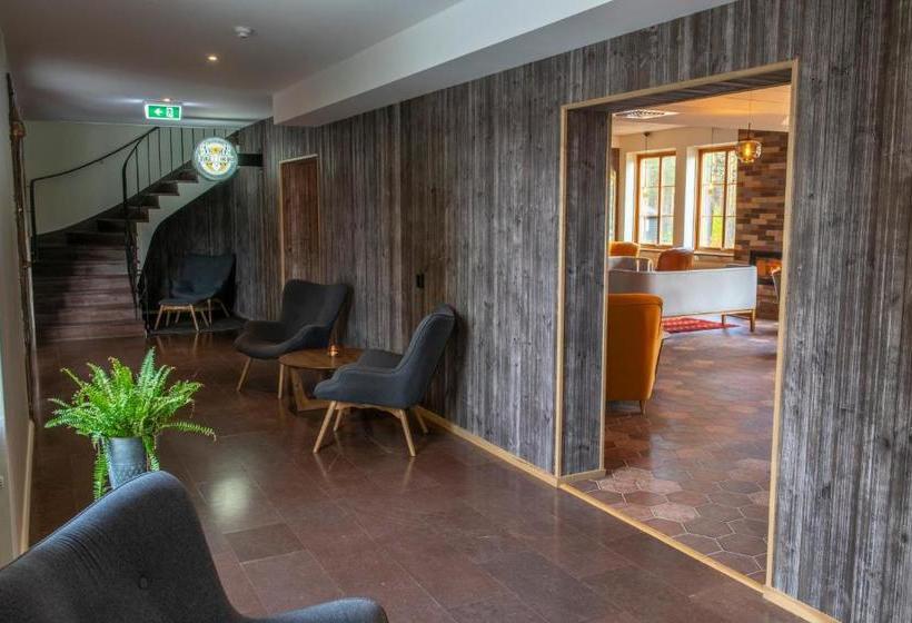 Hotelli Arctic River Lodge