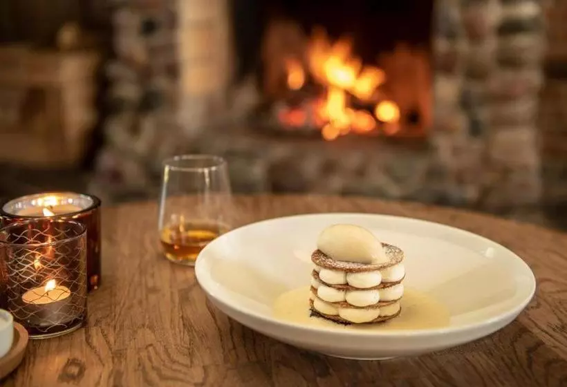 Hotelli Arctic River Lodge