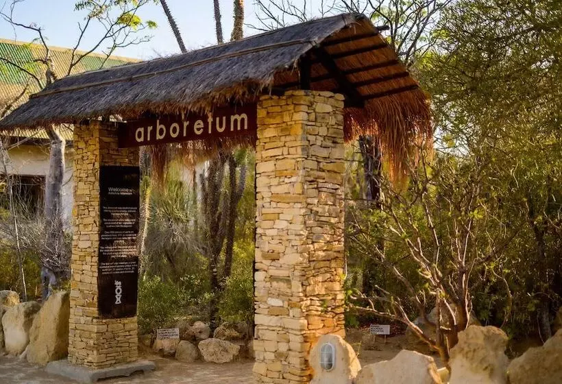 هتل Auberge De La Table