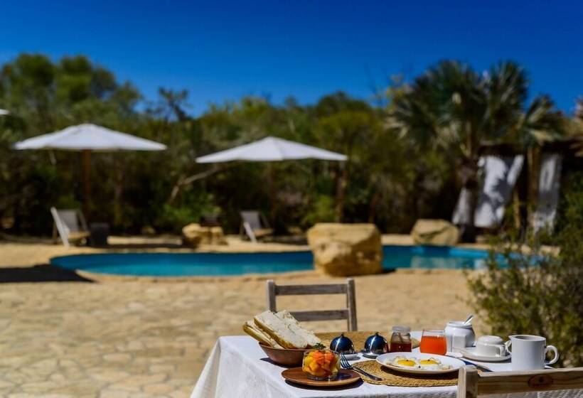 هتل Auberge De La Table