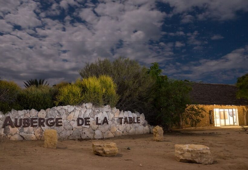 هتل Auberge De La Table