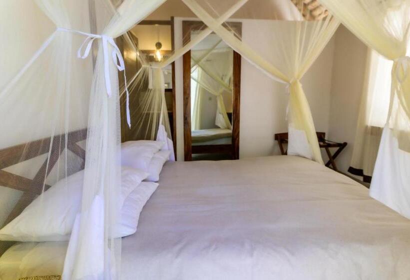 هتل Auberge De La Table