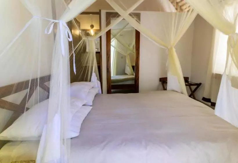 هتل Auberge De La Table