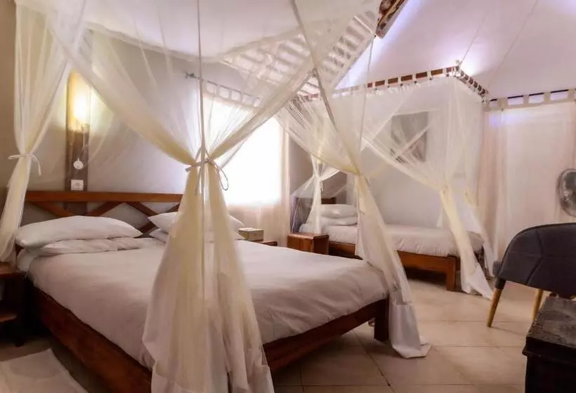 هتل Auberge De La Table