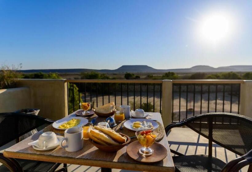 هتل Auberge De La Table