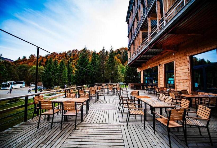 호텔 Complexul Turistic Cheile Butii