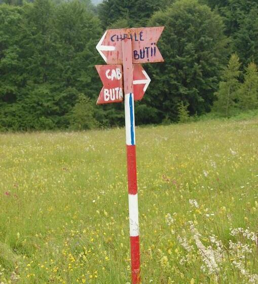 호텔 Complexul Turistic Cheile Butii