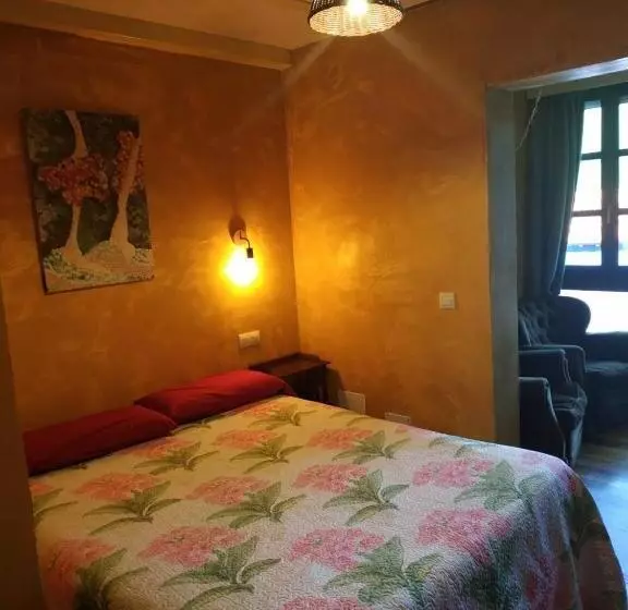 ホテル Pension Alfoz De Rondiella