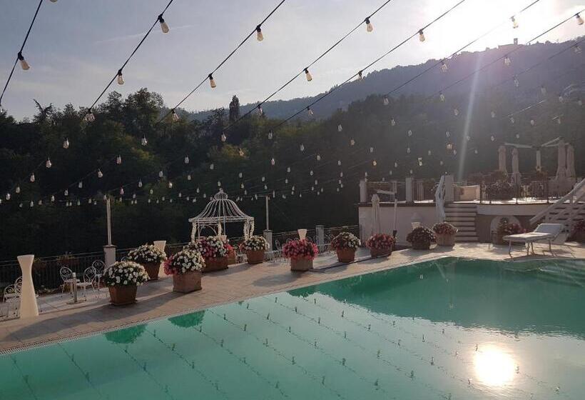 בית מלון כפרי Fontanile Relais   Valcalepio Lounge