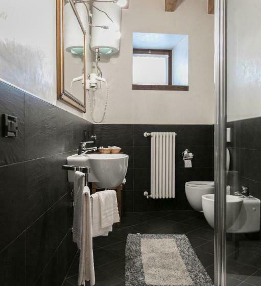 בית מלון כפרי Fontanile Relais   Valcalepio Lounge