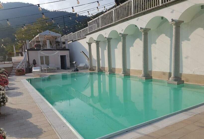 בית מלון כפרי Fontanile Relais   Valcalepio Lounge