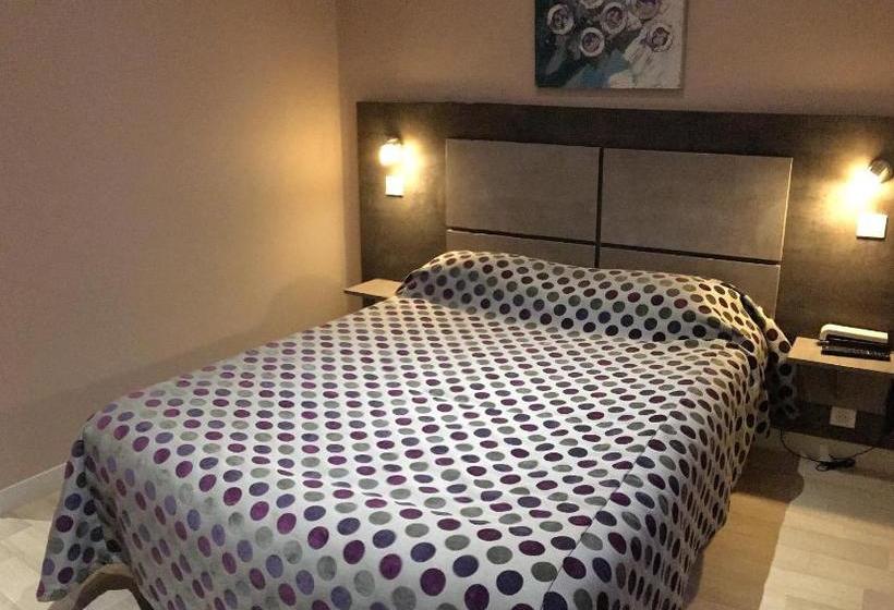 هتل Hôtel Des Voyageurs