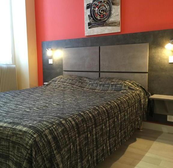 هتل Hôtel Des Voyageurs