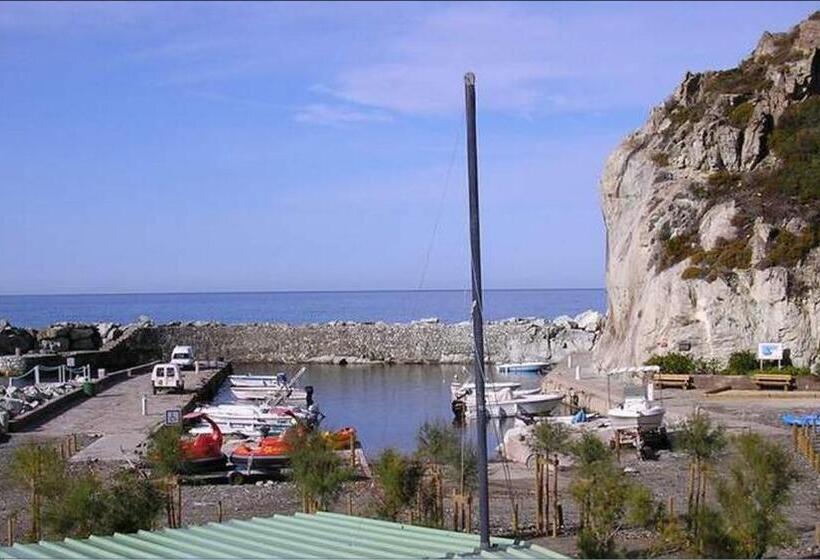 בית מלון כפרי Les Chambres De Colema