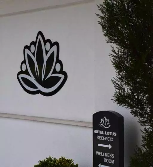 ホテル Lotus