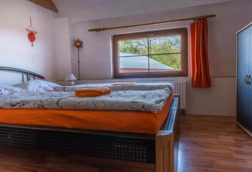 هتل Ranč červený Mlýn