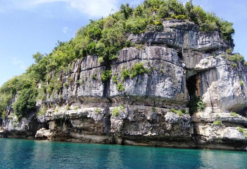 Hotel Reddoorz @ Western Highway Lodge