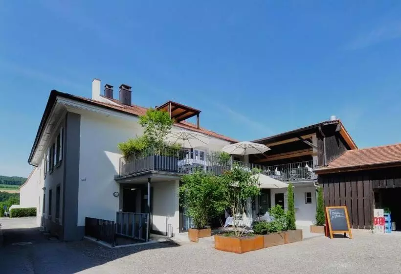 Hotelli Röschenzerhof